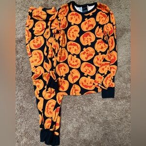 Hyde & EEK! Women's Pumpkin Print Top